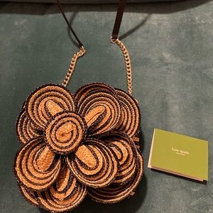 Kate Spade Lawn Party Bitsy Straw Flower Crossbody Purse